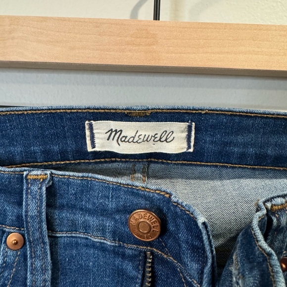 Madewell 9” High-Rise Skinny Crop Jeans: Destructed-Hem Edition - Picture 3 of 9